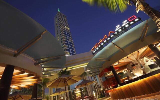 Отель Holiday Inn Pattaya вид на фасад