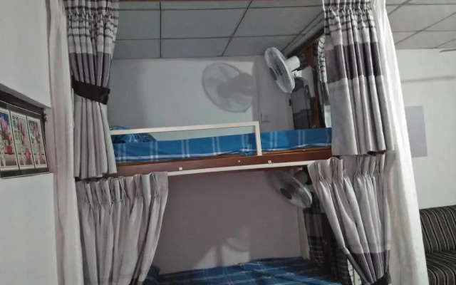Kingfisher Family Guest & Hostel