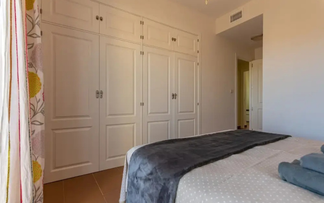 Family Apartment With Amenities
