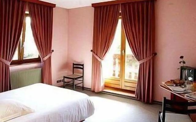 Logis Hotel Restaurant A lAigle