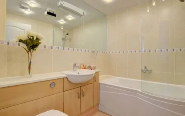 Flat 28 Clifton Court
