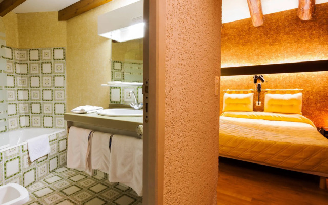 Logis Auberge Du Peras