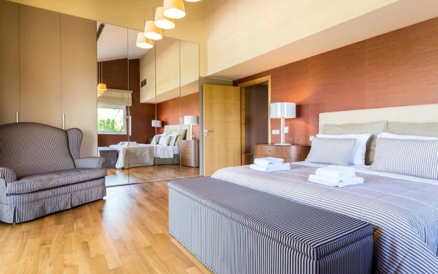 Analisa Luxury Villa