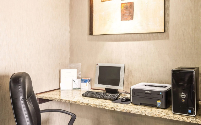 Quality Inn West Plains
