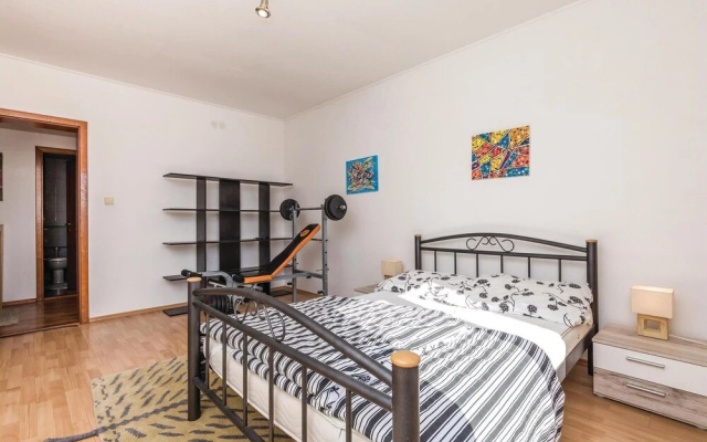 Amazing Home in Mundanije With Wifi and 3 Bedrooms