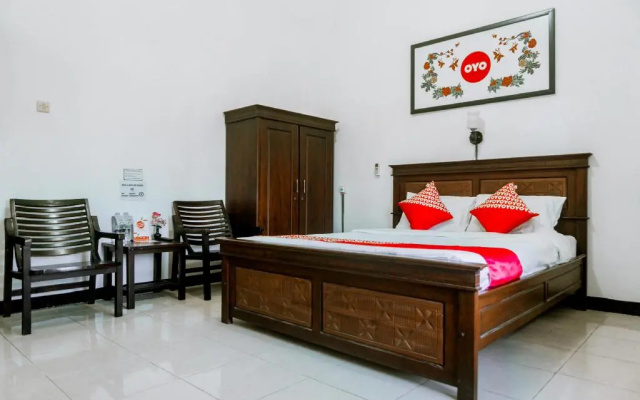 OYO 1069 Hotel New Rajawali