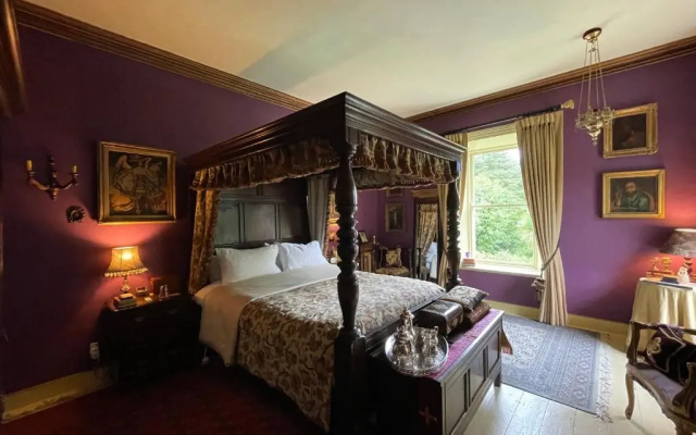 Heathfield House