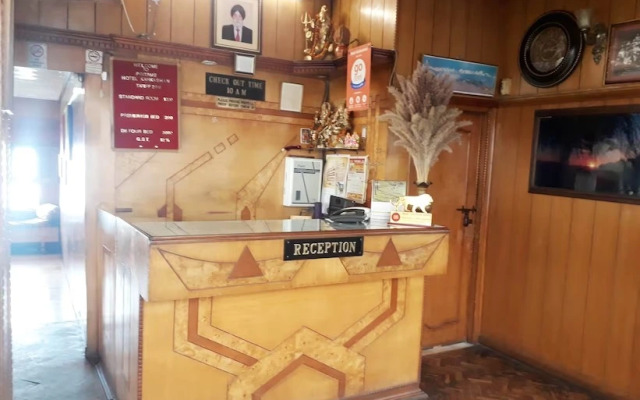 Hotel Kahkashan