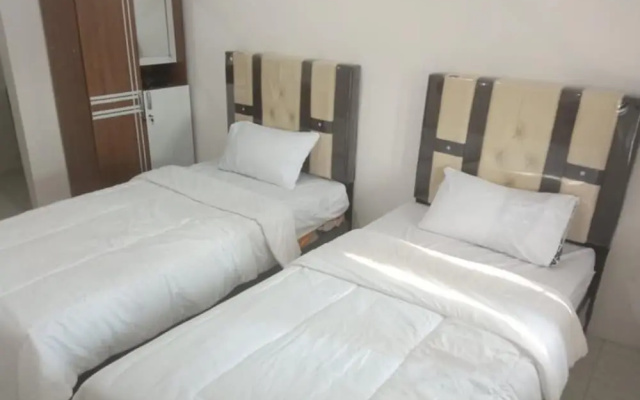 SPOT ON 92475 Rc Homestay Syariah