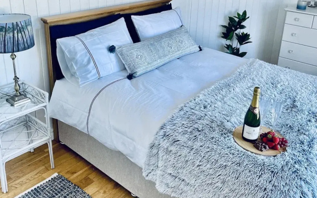 Wavecrest Holiday Cottage