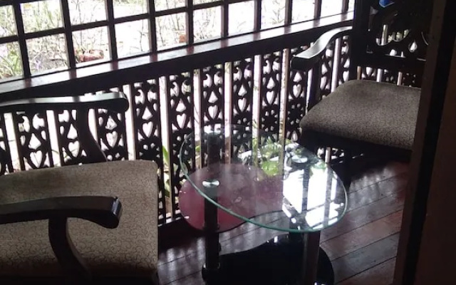 YC Chalet Roomstay Lekir