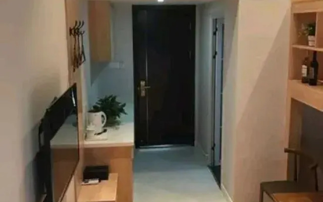 Phoenix Shuicheng Holiday Hotel