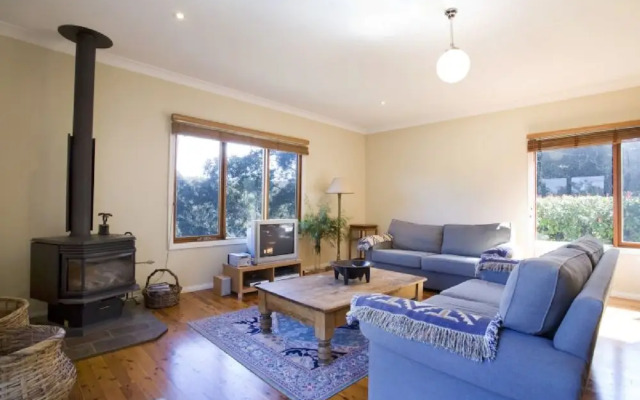 Gumview Cottage