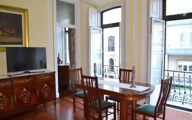 Lisbon Palace Apartment