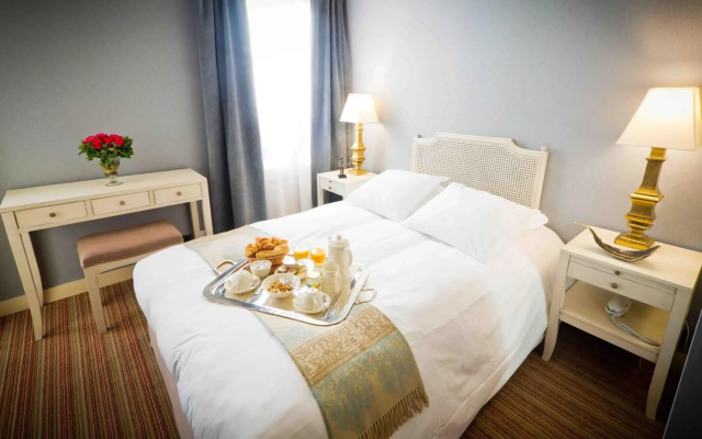 Hôtel Champerret Héliopolis