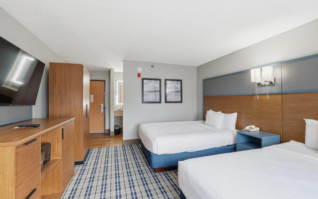 AmericInn by Wyndham White Bear Lake St. Paul