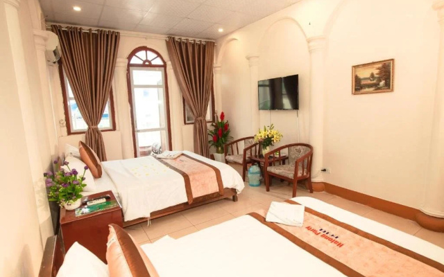 Halong Party Hostel & Hotel