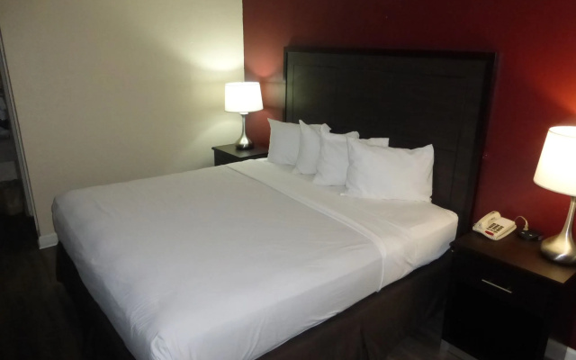 Отель Days Inn by Wyndham Forrest City I-40