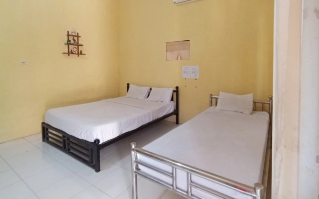 RedDoorz @ El Shaday Homestay Banyuwangi