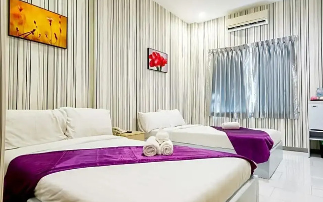 White Residence Hotel & Apartment