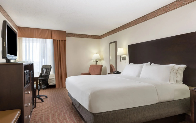Holiday Inn Express Suites Wilson I-95