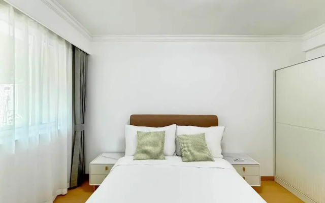 Tyms Gubei  2BR Apt near Gubei Road