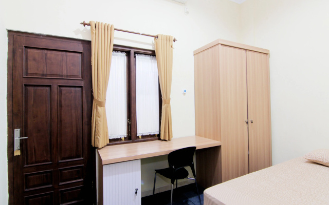 Embe Joglo Homestay