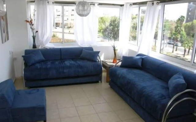 Avi's Suites - 44 Hativat Hanegev