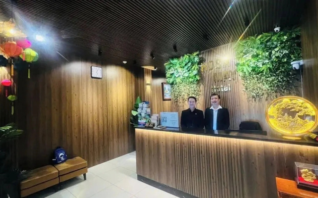 Rosa May Hotel