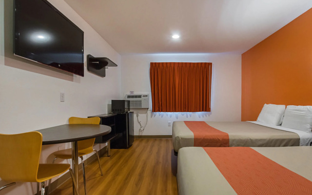 Motel 6 Marshalltown, IA