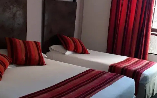 LOGIS Hôtel Le Merle Blanc