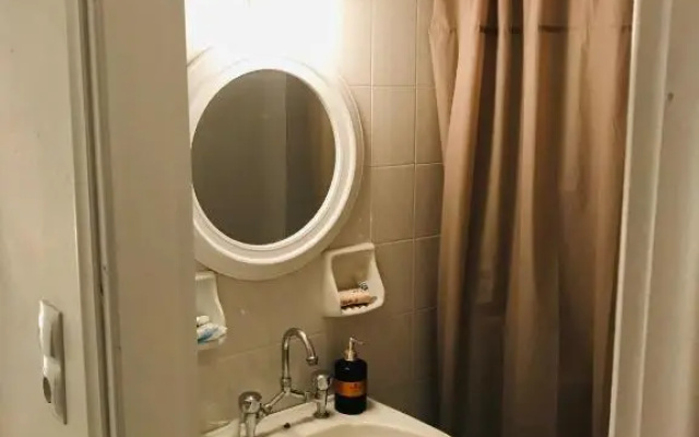 Akrata v apartment