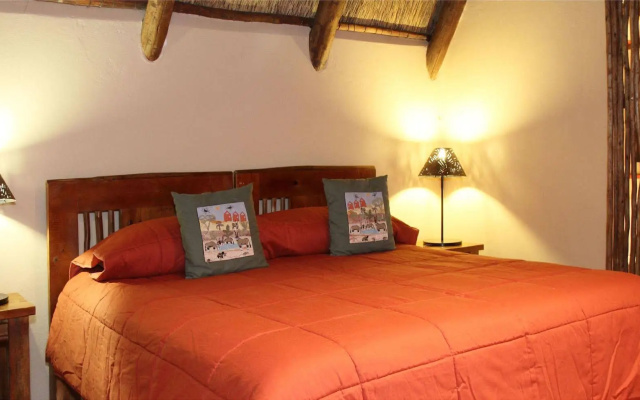 Xaus Lodge