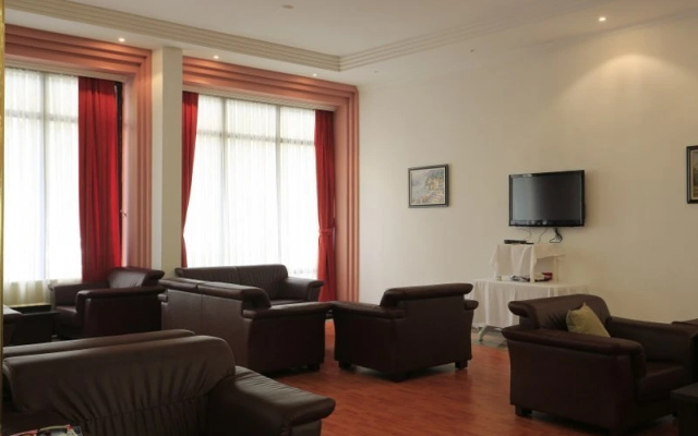 Izethan Hotel