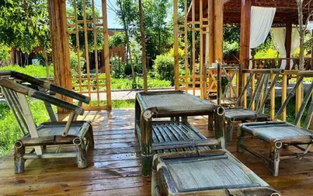 Nala Tixi Yuhuajiantang Homestay