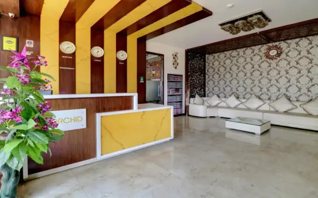 Treebo Orchid, 2.5 kms to Mahatma Gandhi Park