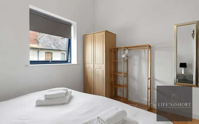 City Centre Spacious Apartment