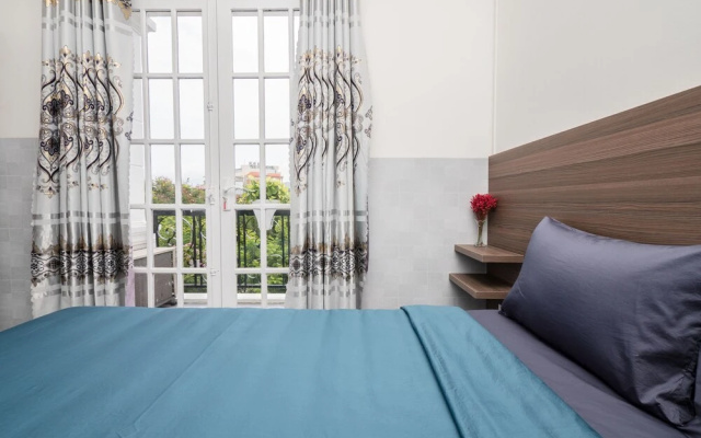 Joy House & Apartment