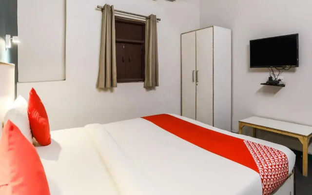 Green View Metro Hospital by OYO Rooms