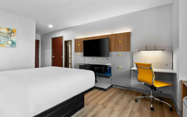 Microtel Inn & Suites by Wyndham Tulsa/Catoosa Route 66