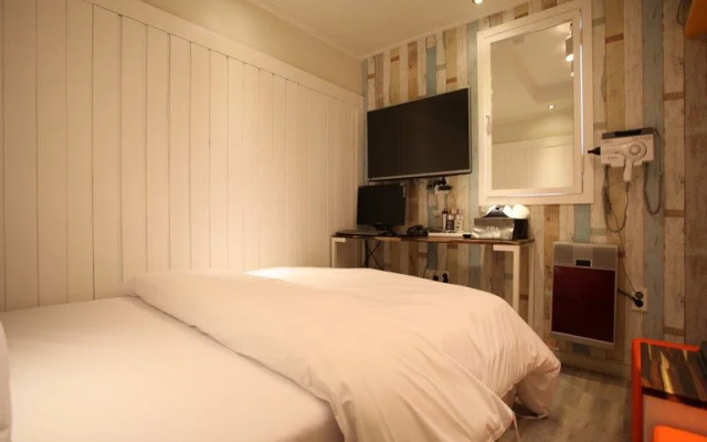 The Zava Hotel