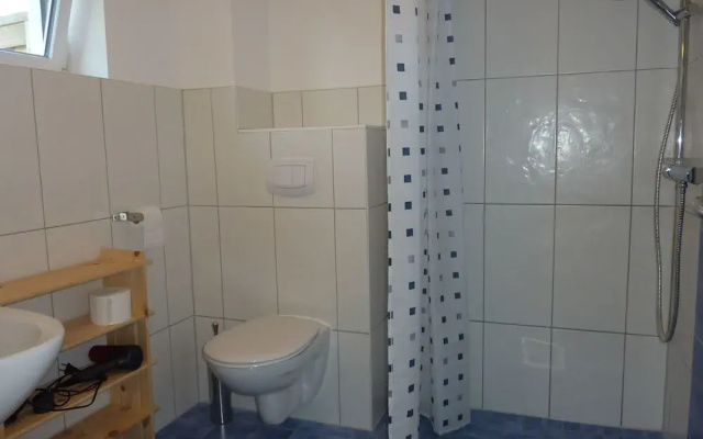 Modernly Furnished Holiday Home Near the Beach
