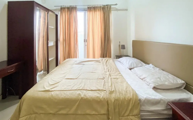 Curves Residence Mitra RedDoorz