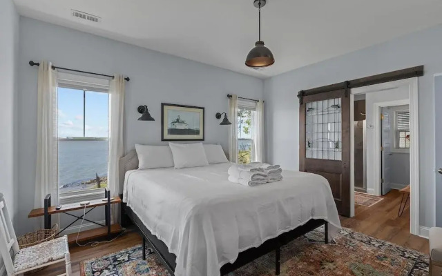 The Point At Marshallberg 3 Bedroom Home by RedAwning