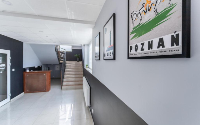 Grey Poznan Pokoj z lazienka, Free Parking & Self Check-in