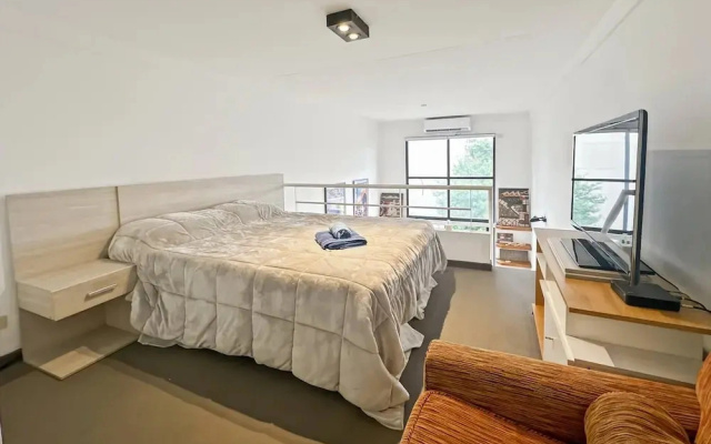 Great Loft Barrio Chino River