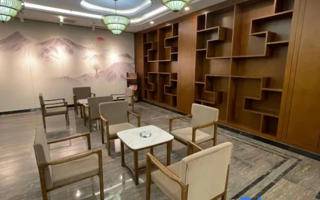 Hutubi Hotel