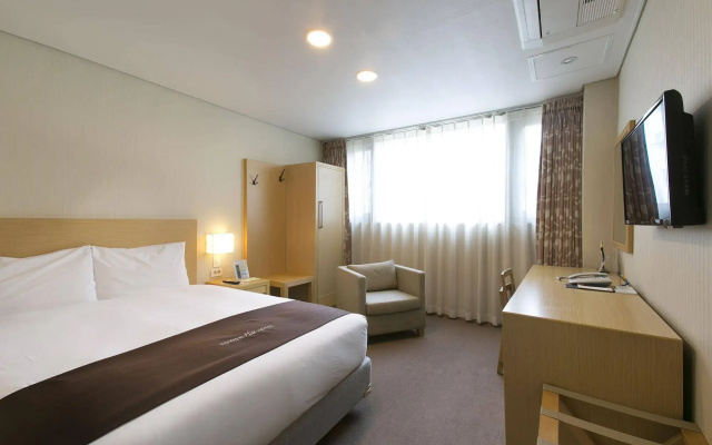Tower Hill Hotel