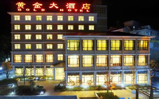 Gold Hotel