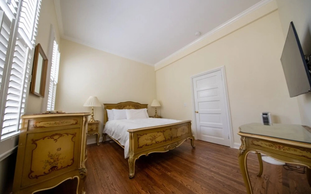The Edenton Collection-The Granville Queen Inn